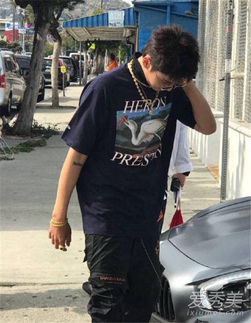 偶遇吴亦凡怎么回事 网友在哪里偶遇吴亦凡