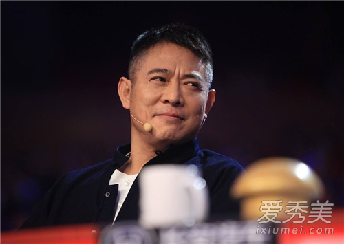 李连杰被曝衰老如老翁是怎么了 李连杰与鲁豫合照什么意思