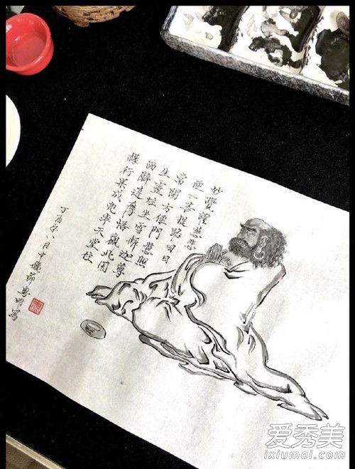 潘粤明手绘灭霸被点赞 潘粤明为什么会画画