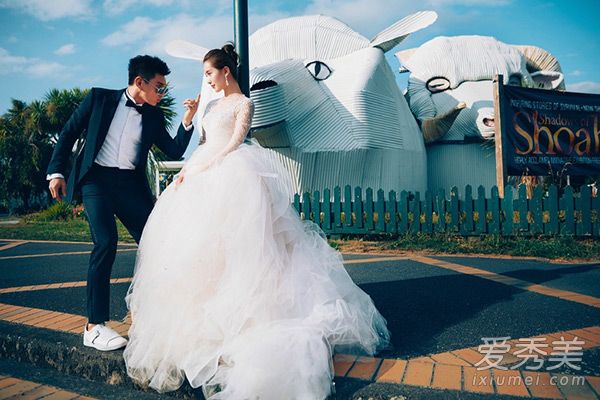 吴奇隆刘诗诗婚纱照曝光 隆诗怎么认识的相差几岁