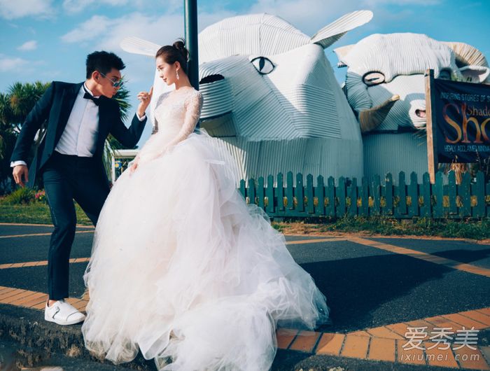 吴奇隆刘诗诗婚纱照首曝光 深情对视唯美浪漫