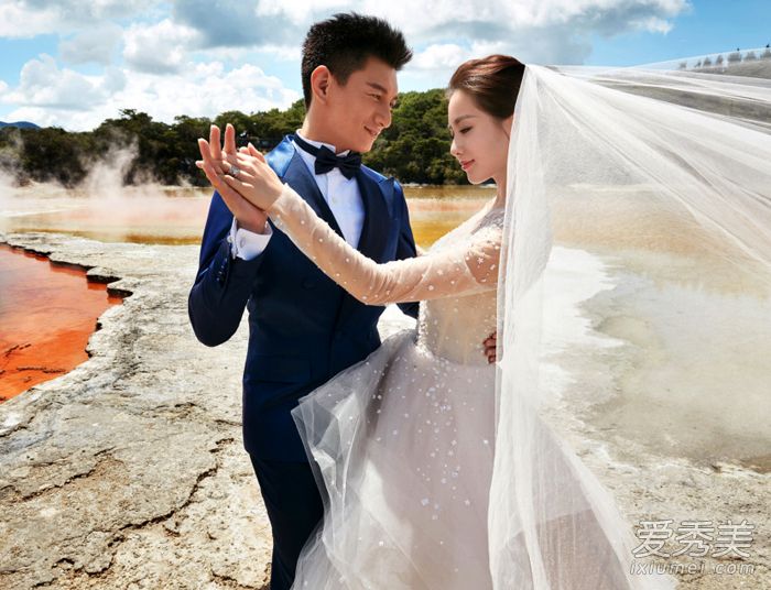 吴奇隆刘诗诗婚纱照首曝光 深情对视唯美浪漫