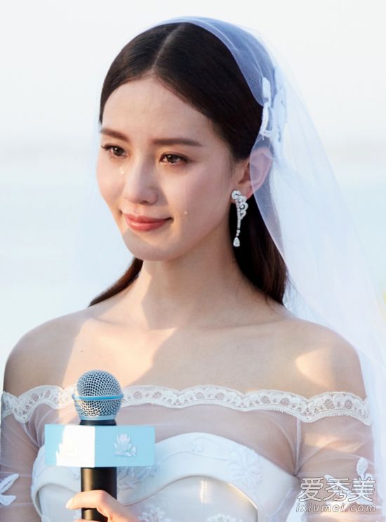 吴奇隆刘诗诗婚礼现场照 男方告白：我会听话的