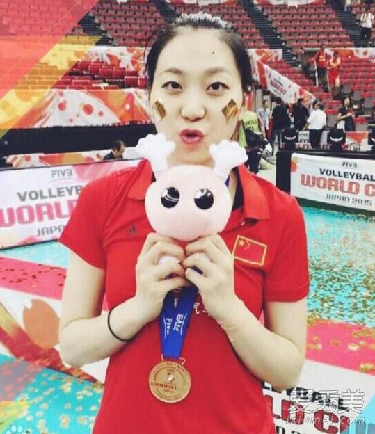杨珺菁接受求婚是怎么回事 杨珺菁接受谁的求婚