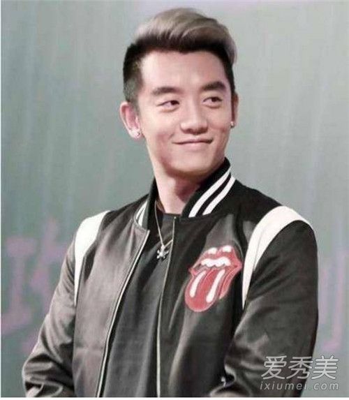 郑恺晒同学聚会是怎么回事 郑恺晒同学聚会都有谁