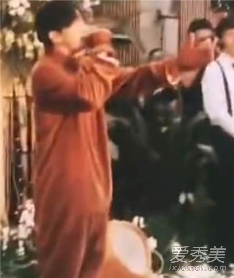 薛之谦参加婚礼怎么回事 薛之谦参加谁的婚礼