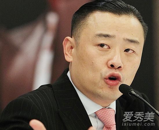 周立波未现身法庭 网友直指其故意拖延开庭时间