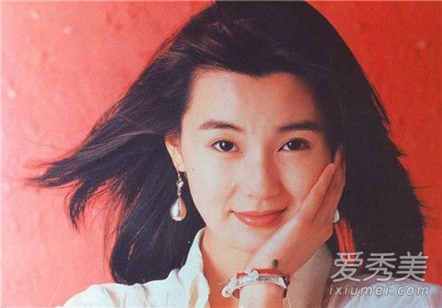 张曼玉近照曝光怎么回事 张曼玉近照什么样子