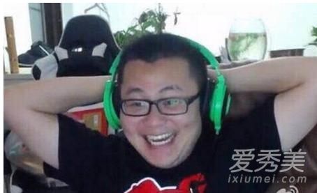 孙笑川打奶奶真的假的 孙笑川是谁个人资料简介