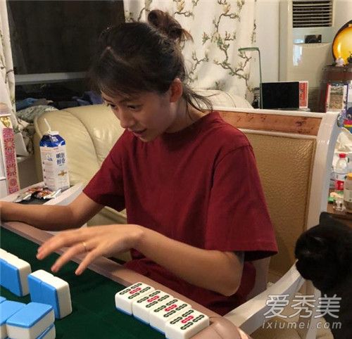 李诞女朋友黑尾酱是谁 黑尾酱个人资料介绍