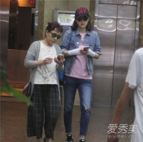 熊黛林患妈妈手怎么回事 熊黛林为什么患妈妈手