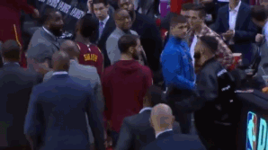 著名说唱歌手遭NBA联盟警告：好好看球别骂人