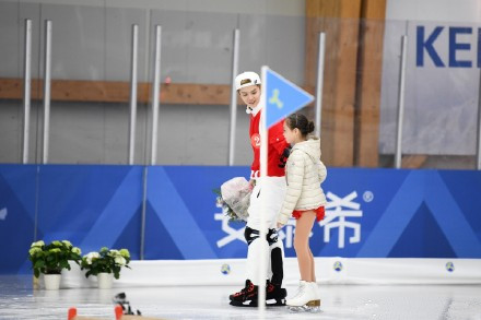 安娜抱鹿晗是怎么回事 奔跑吧安娜是谁个人资料照片微博