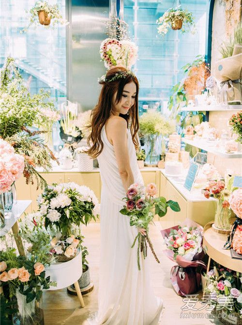 温碧霞开花店是怎么回事 温碧霞为什么开花店