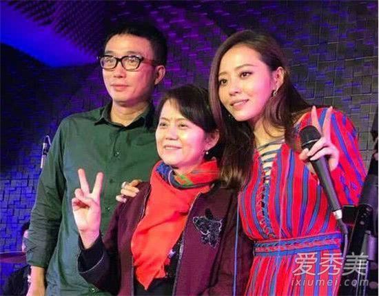 张靓颖冯轲结婚了吗 张靓颖老公冯轲的资料