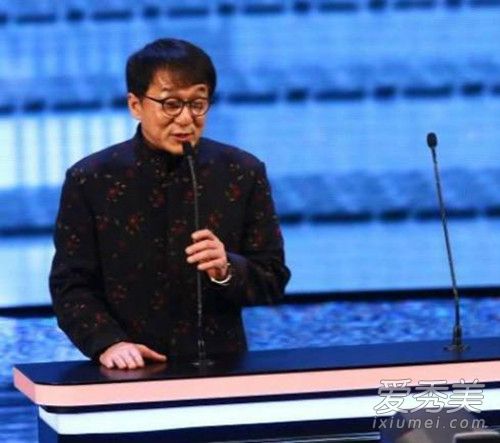 黄秋生发文向成龙致歉是为什么 黄秋生和成龙是什么关系
