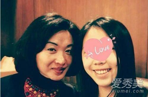 金星晒女儿照片是怎么回事 金星晒女儿照片长什么样子