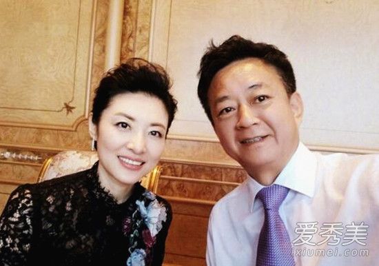 朱军发图祝福周涛生日 老搭档友谊惹人羡