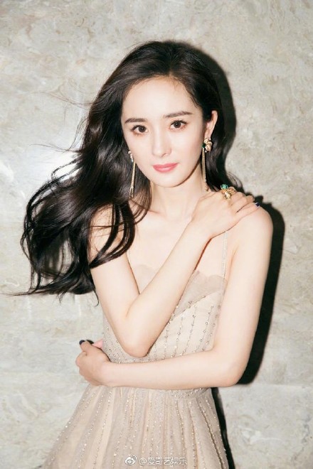 杨幂方回应捐款质疑说了什么
