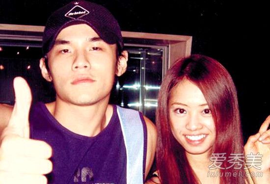 周杰伦被点歌倒带 调侃“应该去别人演唱会”
