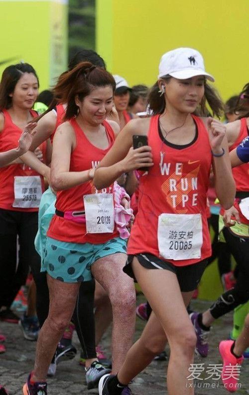 Selina前夫与吴亚馨再炒绯闻是怎么回事