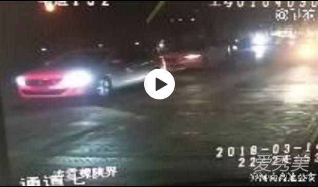 韩寒谈奔驰失控是怎么回事 奔驰失控真相是什么