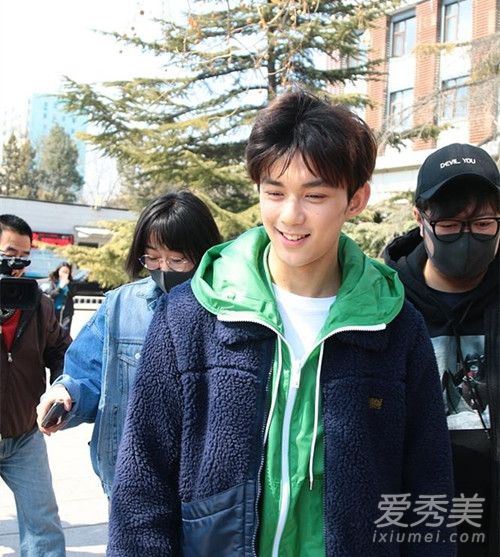吴磊现身北电艺考四试现场 坦言文化课压力大