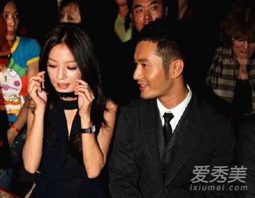黄晓明晒小燕子照 那年的赵薇美艳动人