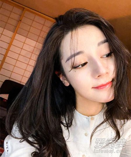 迪丽热巴整容了吗 迪丽热巴为什么这么漂亮
