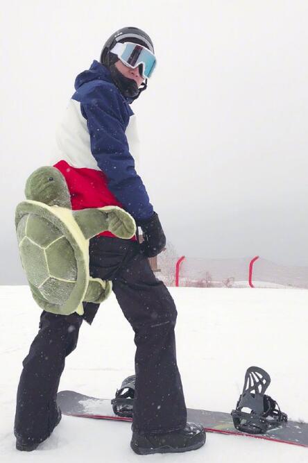 林更新在哪滑雪 林更新滑雪乌龟什么梗