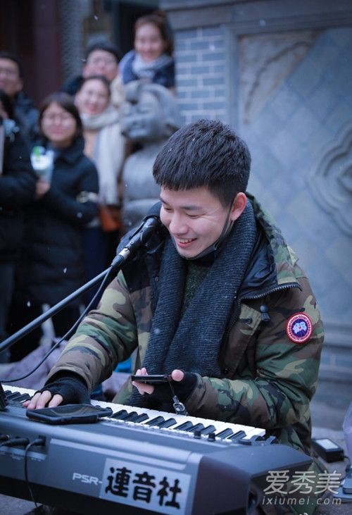 抖音连音社主唱连传洋个人资料年龄身高微博介绍
