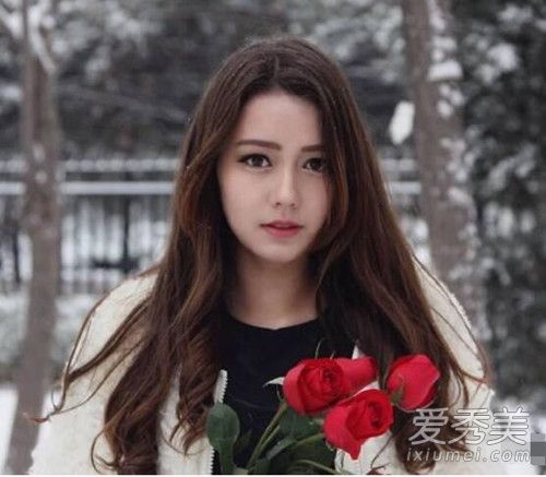 李诗颖三围个人资料年龄身高微博介绍