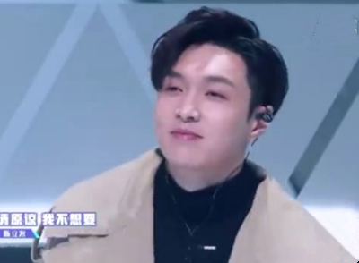 姨母般的微笑是什么意思？