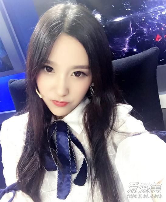 rita小雨桑在哪里直播 rita小雨桑解说穿丝袜美腿照片