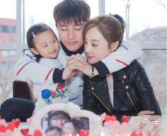 李小璐pgone出轨门风波不断 李小璐疑压力大得抑郁症