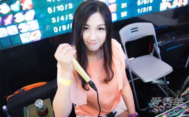 lol第一美女解说小苍个人资料微博图片介绍