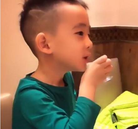 应采儿晒jasper新发型图片 竟然是陈小春设计的