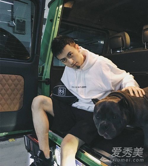 秦奋king历任女友大盘点 秦奋很有钱吗