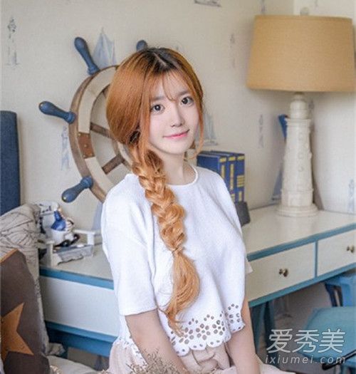 uzi女友艾西Ashley个人资料图片介绍