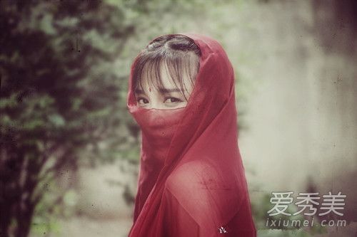 李子柒整容了吗 李子柒整容前后对比照片