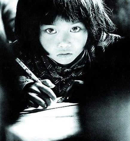 希望工程大眼睛女孩长大了！现在是团省委副书记