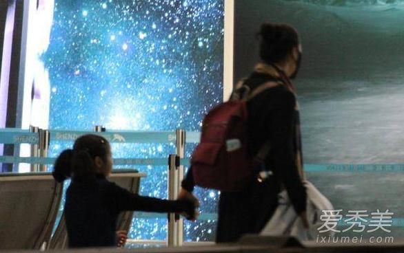韩雪老公女儿曝光 网友：什么时候结婚的？