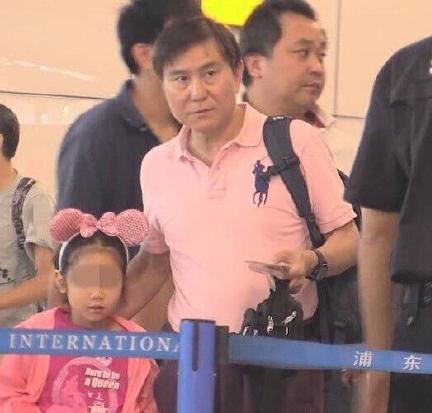 韩雪老公女儿曝光 网友：什么时候结婚的？