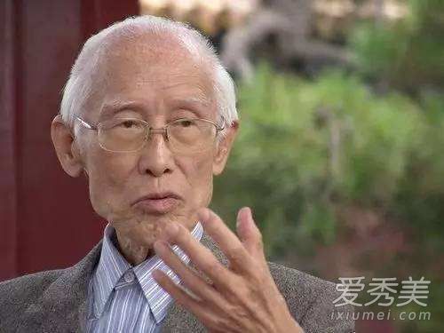 台湾诗人余光中病逝享年89岁 代表作乡愁,白玉苦瓜