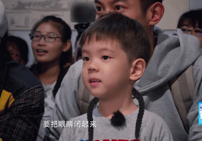 霍思燕晒嗯哼同款少女辫卖萌搞怪显俏皮 嗯哼少女辫什么软