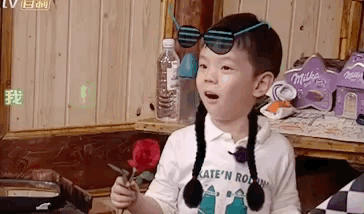 霍思燕晒嗯哼同款少女辫卖萌搞怪显俏皮 嗯哼少女辫什么软