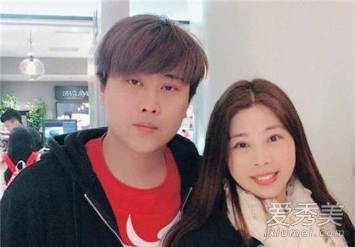 UU妹深夜发文力挺五五开 卢本伟女友uu妹