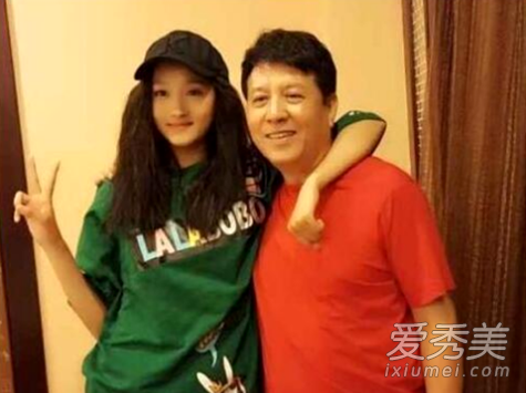 关晓彤有什么背景 关晓彤为什么被叫做格格？