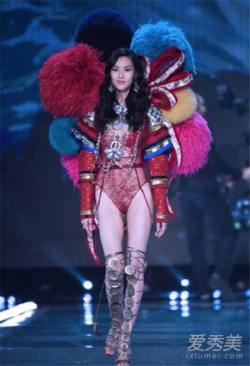 维密天使翅膀代表什么 刘雯有维密天使翅膀吗