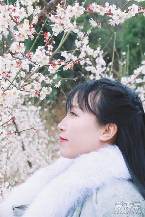 李子柒是谁 绵阳美食博主李子柒微博高清私照曝光